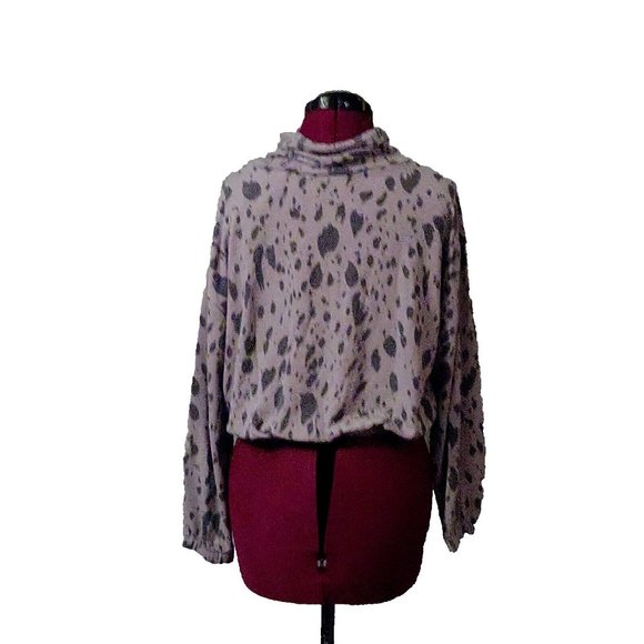 Lush Womens Top Size Medium Animal Print Funnel Cowl Mock Neck Crop Draw… - Picture 8 of 11